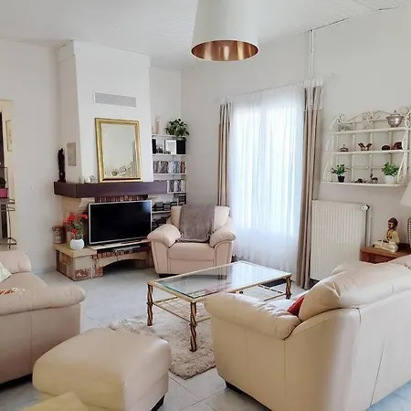 Casa vacanze 3 Bedroom House With Above-ground Pool *